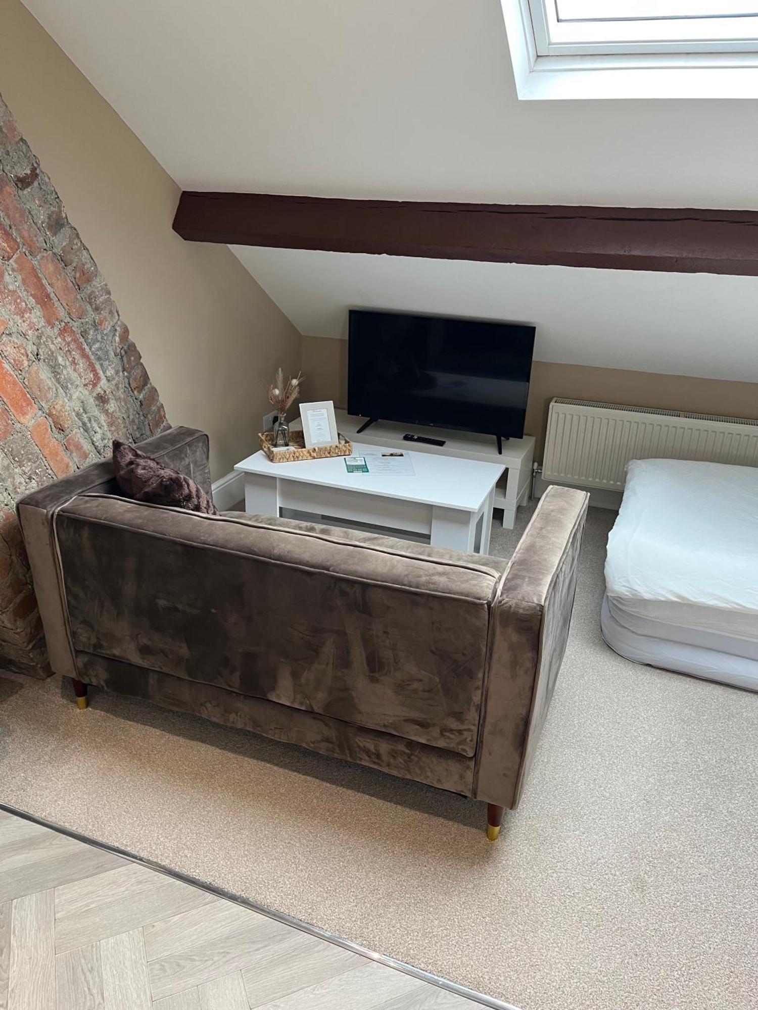Private & Modern En-Suite Rooms Town Centre Self Check-In Barnsley Extérieur photo