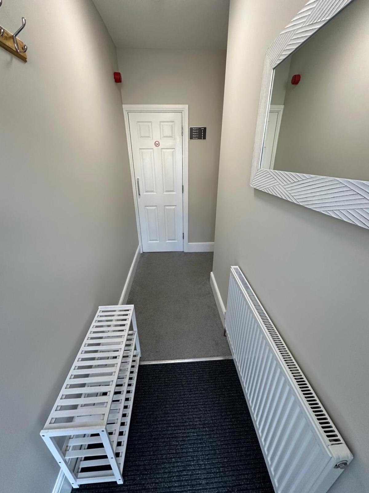 Private & Modern En-Suite Rooms Town Centre Self Check-In Barnsley Extérieur photo